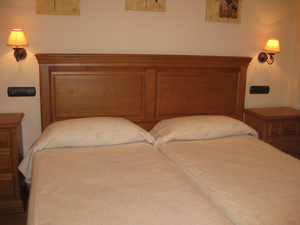 Puerta Del Sol Hotel Ciudad-Rodrigo Kamer foto