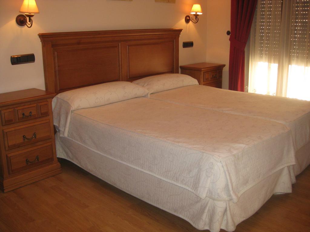 Puerta Del Sol Hotel Ciudad-Rodrigo Kamer foto